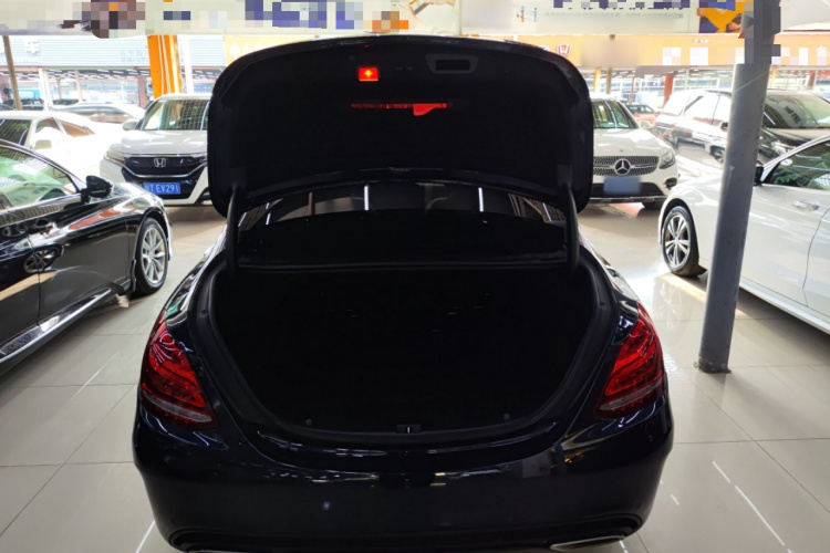 奔驰C级 2017款 改款 C 200 L 运动版机舱底盘23