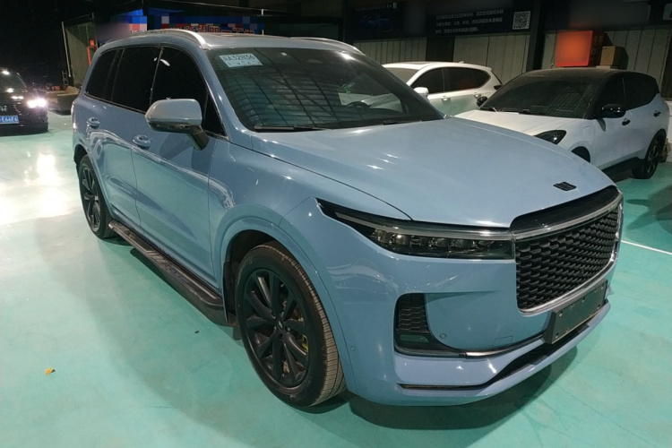 理想汽车 理想ONE 2021款 增程6座版车身外观3