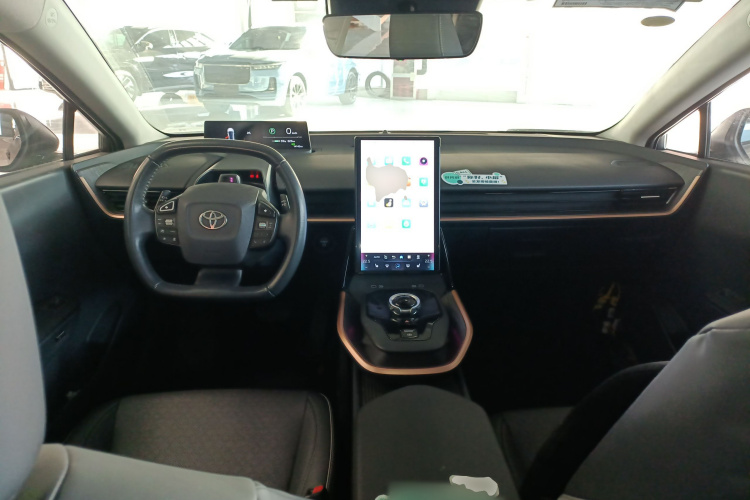 丰田bZ3 2023款 616km 长续航Premium中控内饰7002