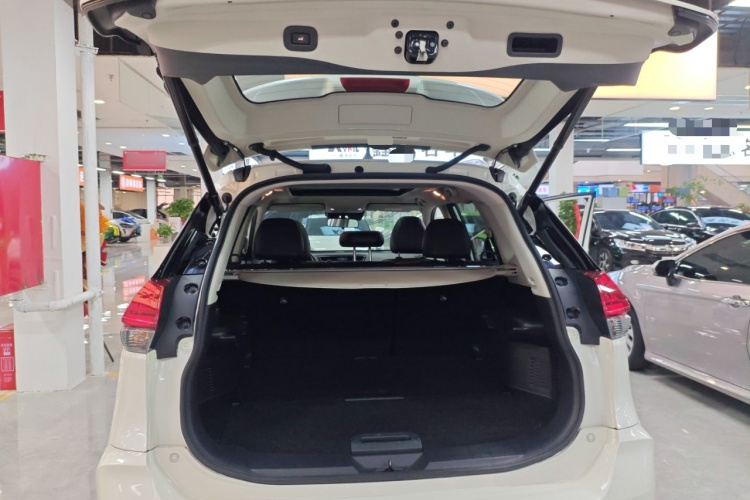 日产 奇骏 2021款 2.5L CVT 4WD XL ITS豪华纪念版局部细节23