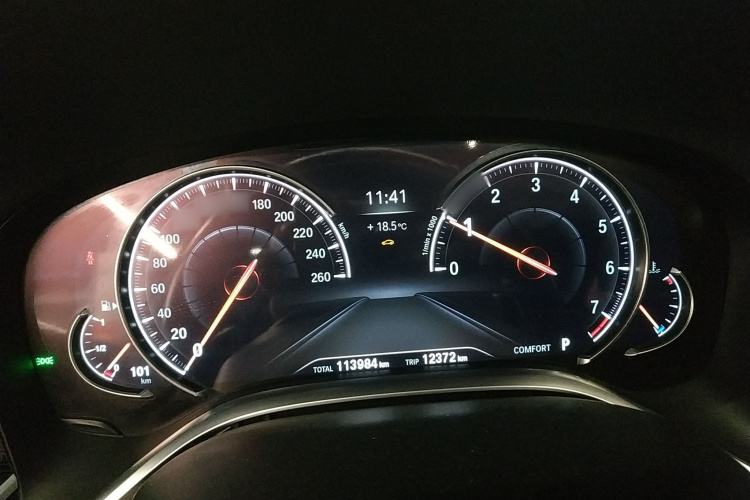 宝马7系 2018款 730Li 领先型 M运动套装局部细节14