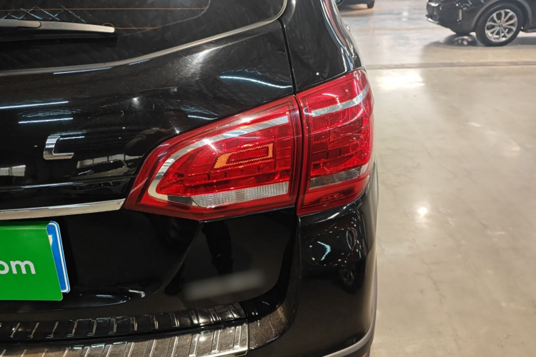 哈弗H6 2015款 运动版 1.5T 自动两驱豪华型车身外观9