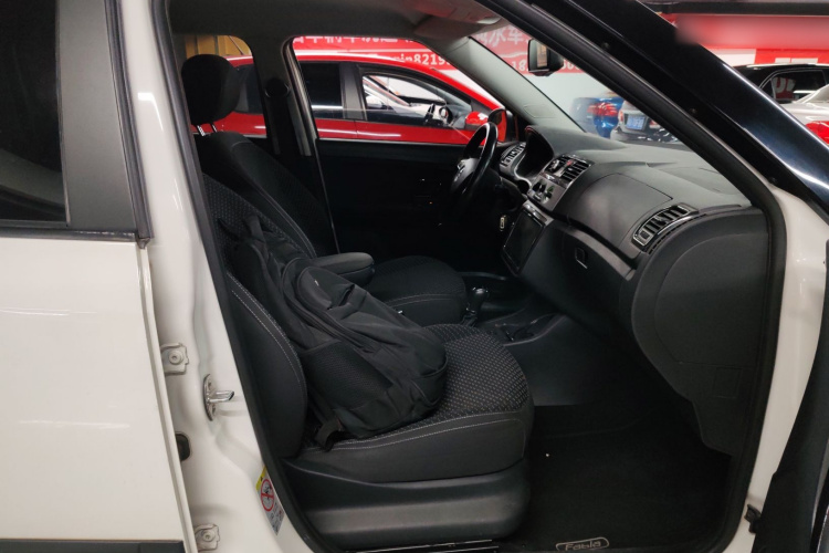 斯柯达 晶锐 2014款 1.6L 自动Sport版局部细节41