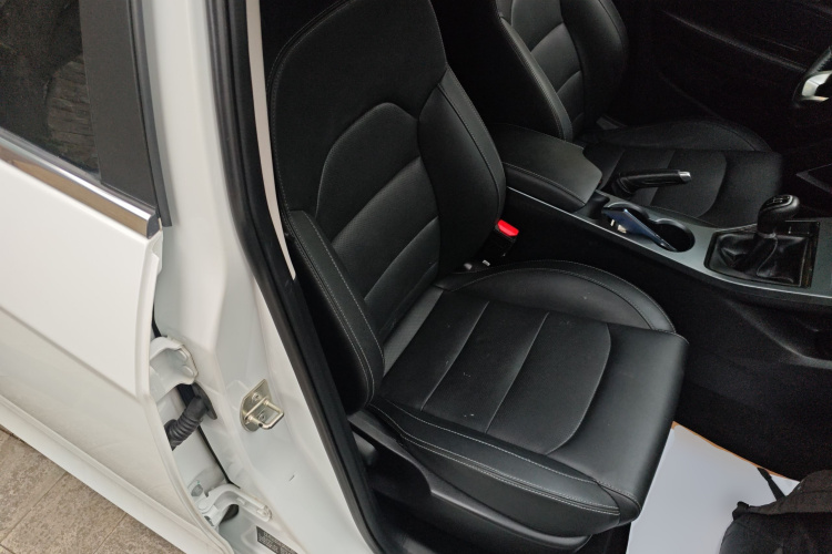 吉利汽车 帝豪 2020款 1.5L 手动向上版局部细节41