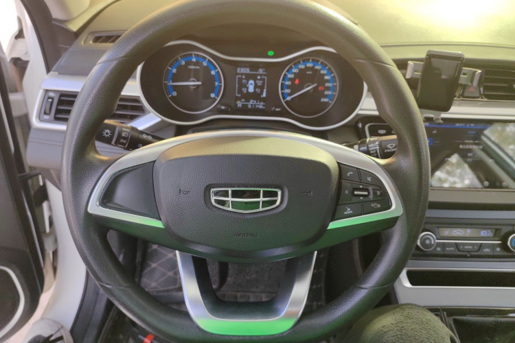 吉利汽车 帝豪 2020款 1.5L 手动豪华型中控内饰13