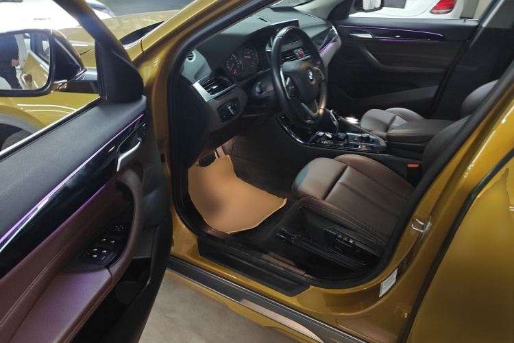 宝马X2 2020款 sDrive20i M越野套装中控内饰20