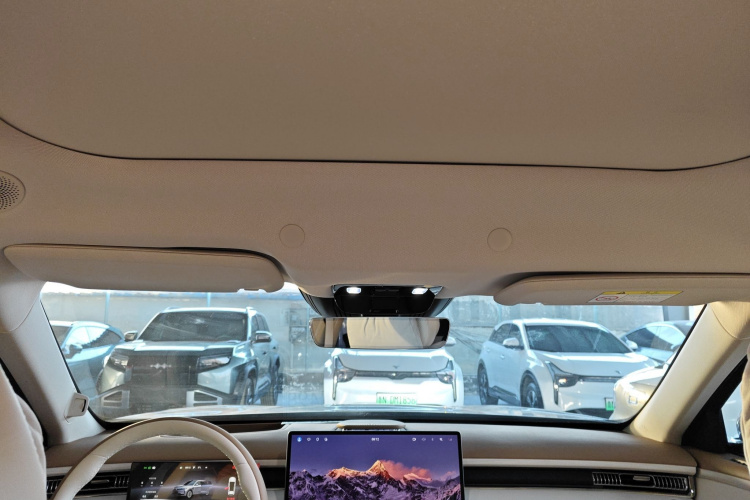 岚图汽车 岚图FREE 2025款 FREE+ 后驱乾崑版中控内饰22