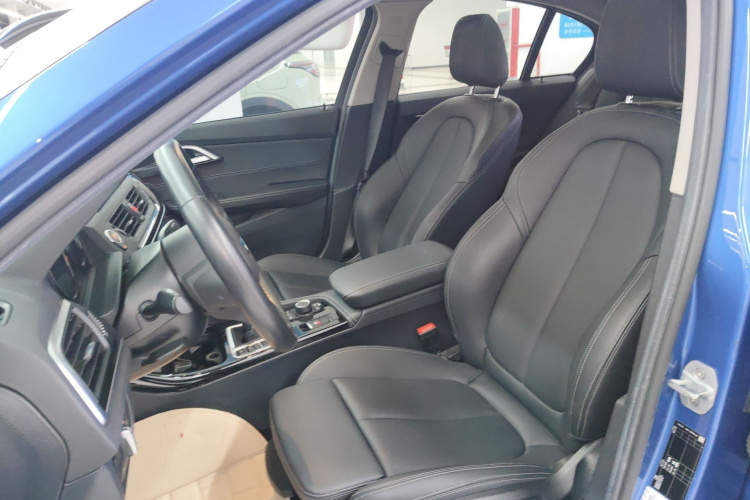 宝马1系 2020款 120i M运动套装局部细节19