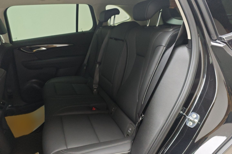 别克 2023款 昂科威Plus 652T 五座豪华型中控内饰7004