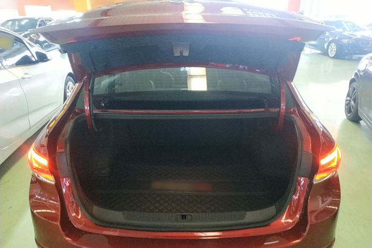 别克 英朗 2021款 改款 典范 1.5L 自动精英型局部细节23