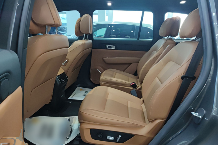 理想汽车 理想ONE 2021款 增程6座版中控内饰21