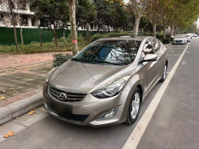 现代 朗动 2013款 1.6L 自动尊贵型