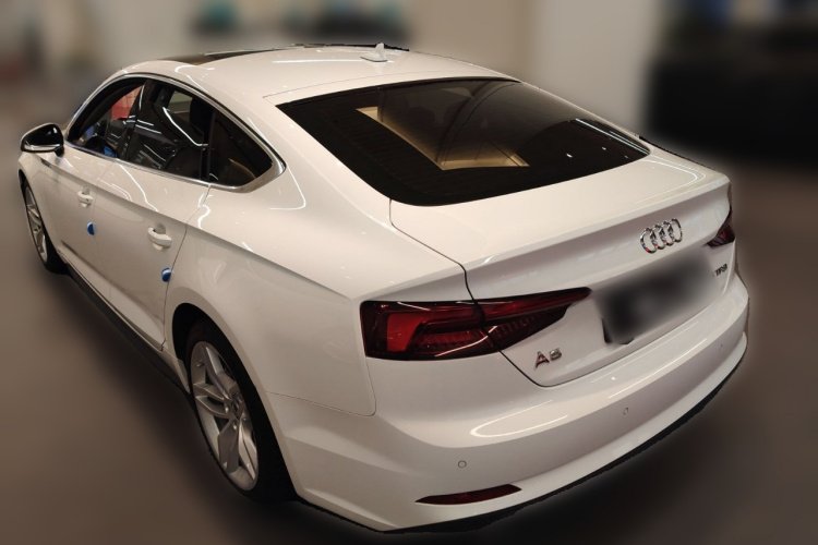 奥迪A5 2017款 Sportback 45 TFSI 时尚型车身外观5