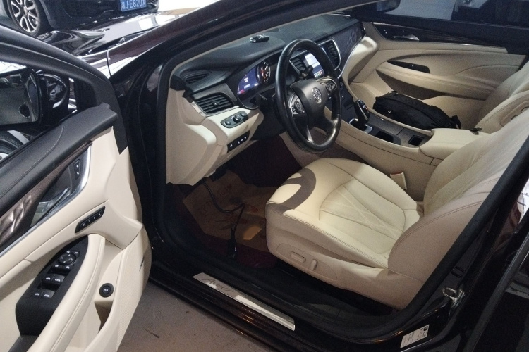 别克 君越 2022款 Avenir艾维亚 先享型中控内饰7003