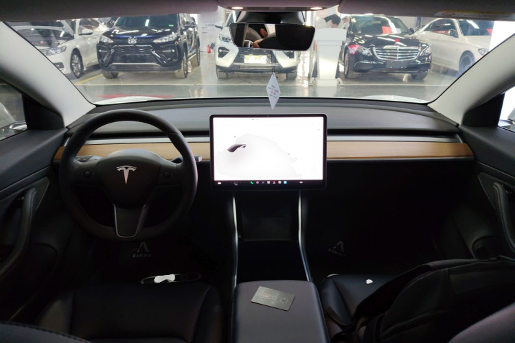 特斯拉 Model 3 2019款 标准续航后驱升级版中控内饰7002