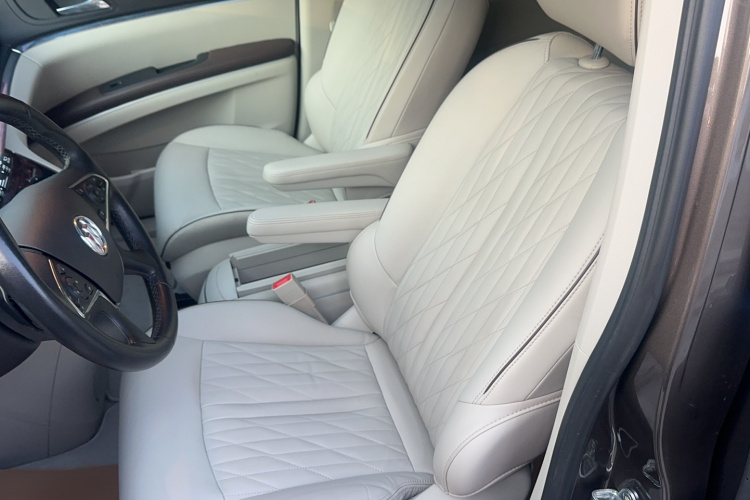 别克GL8 2022款 陆上公务舱 652T 豪华型局部细节19