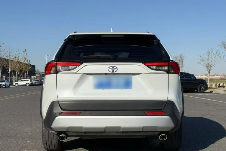 丰田 RAV4荣放 2023款 2.0L CVT四驱探险Plus版车身外观6006