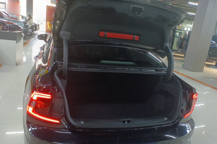 沃尔沃S90 2021款 B5 智远豪华版局部细节23