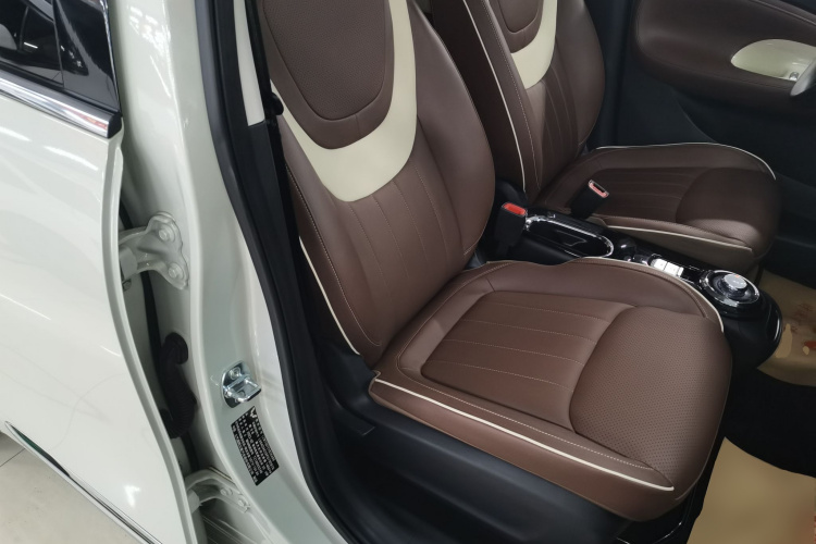 五菱汽车 五菱缤果 2023款 333km 悦享款局部细节41