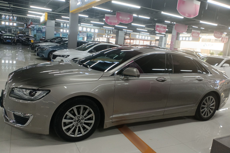 林肯MKZ 2019款 2.0T 尊享版 国VI车身外观4