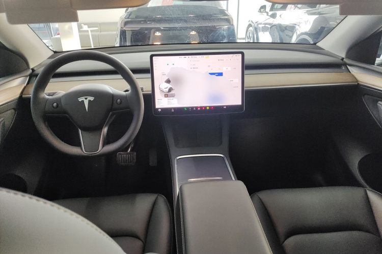 特斯拉 Model Y 2022款 改款 后轮驱动版中控内饰12