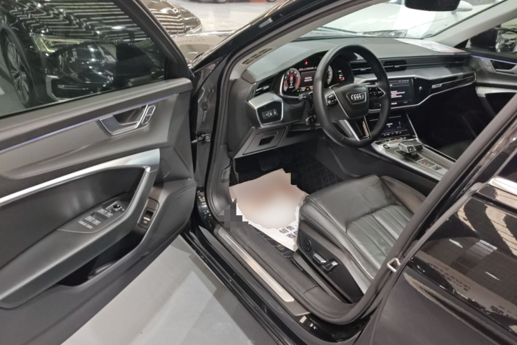 奥迪A6L 2023款 40 TFSI 豪华致雅型中控内饰7003