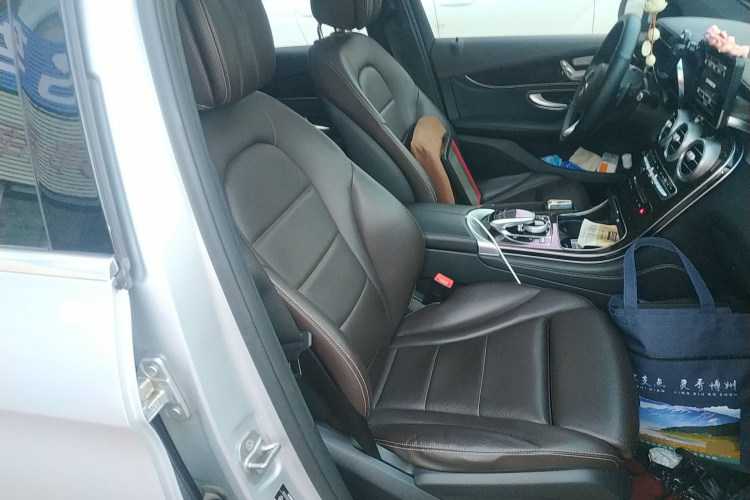 奔驰GLC 2016款 GLC 260 4MATIC 动感型局部细节41