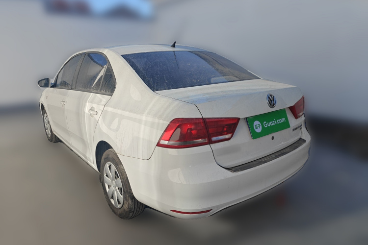 大众 桑塔纳 2015款 1.6L 手动风尚版车身外观5