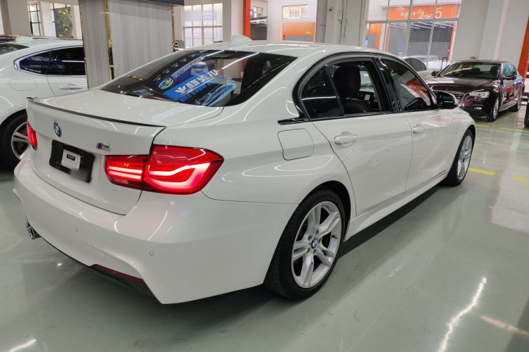 宝马3系 2018款 320Li 领先型M运动套装车身外观7