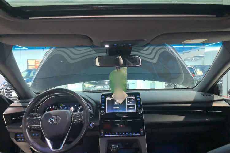 丰田 亚洲龙 2021款 2.5L 豪华版中控内饰7002