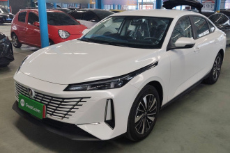 长安 逸动PHEV 2025款 智慧新蓝鲸 145KM 高能版