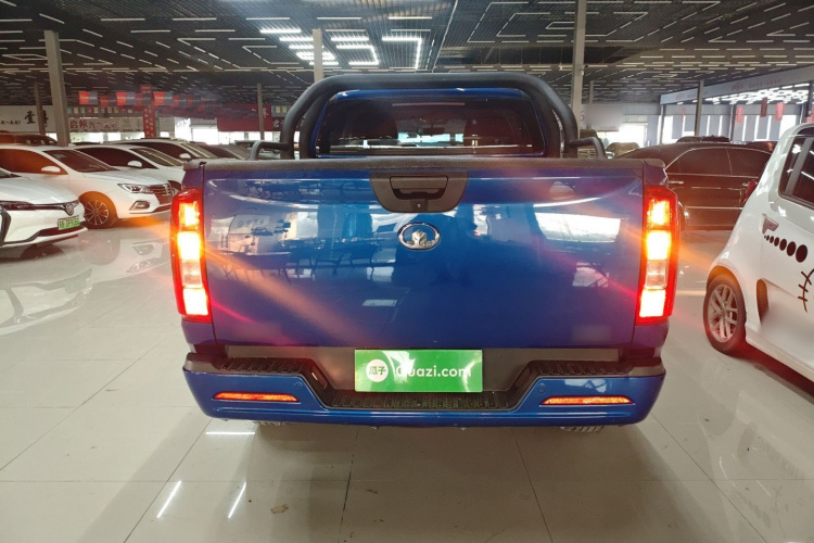 长城 炮 2020款 2.0T商用版自动柴油两驱精英型长箱GW4D20M车身外观6004