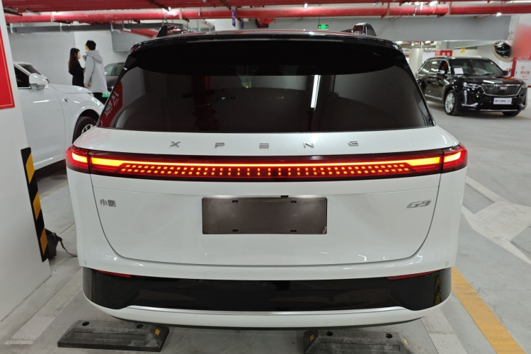 小鹏G9 2022款 702 Max车身外观6004