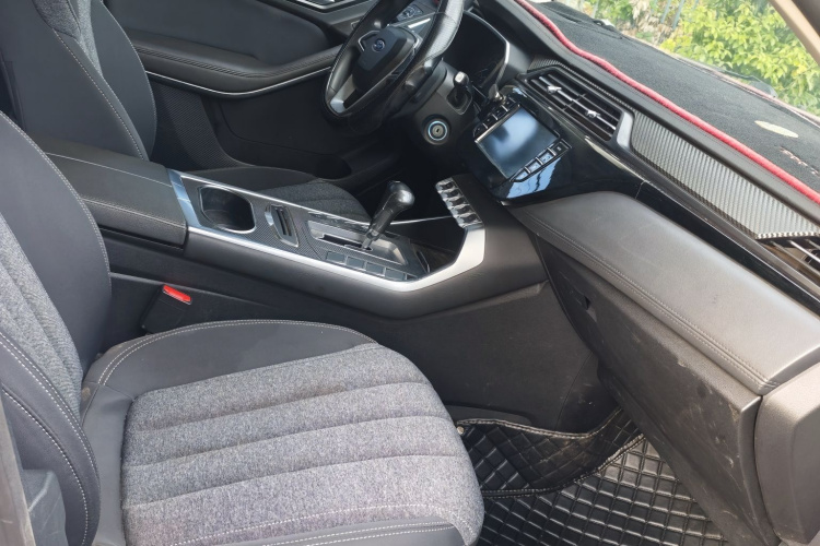 福特 2020款 领界S EcoBoost 145 CVT精领型局部细节41