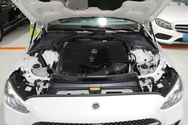 奔驰C级 2022款 改款 C 200 L 运动版机舱底盘24