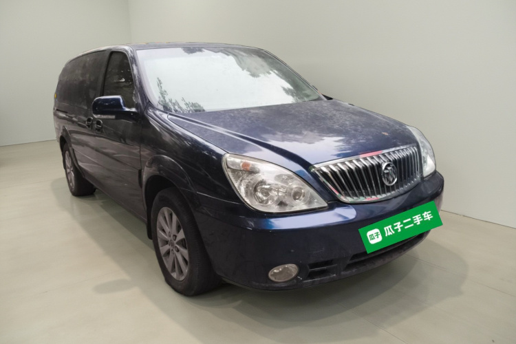 别克GL8 2014款 2.4L 经典版车身外观3