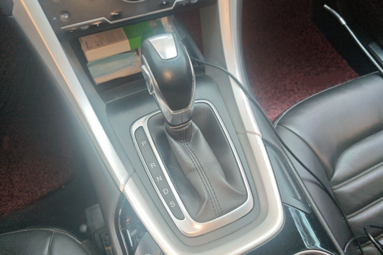 福特 蒙迪欧 2013款 1.5L GTDi180时尚型局部细节18