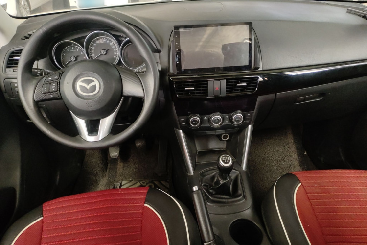 马自达CX-5 2015款 2.0L 手动两驱舒适型中控内饰12