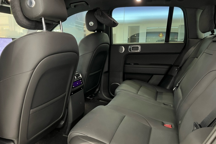 理想汽车 理想L6 2024款 Max中控内饰7004