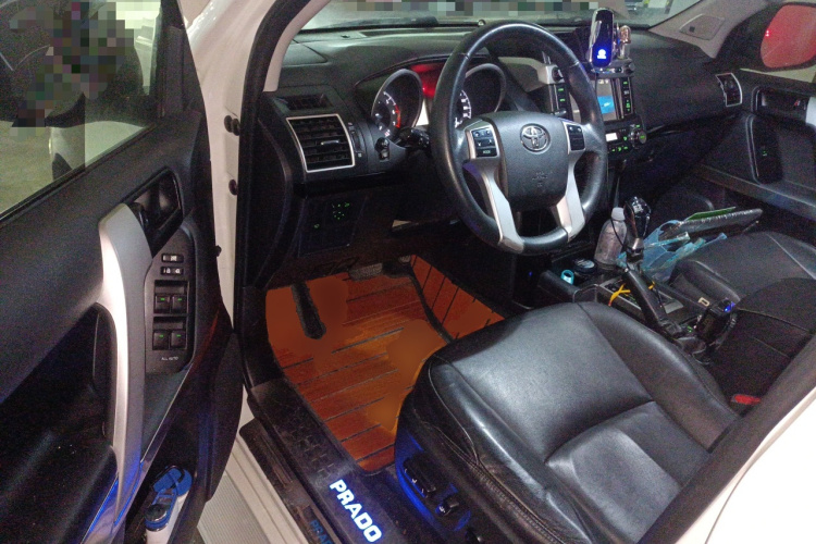 丰田 普拉多 2016款 2.7L 自动豪华版中控内饰20