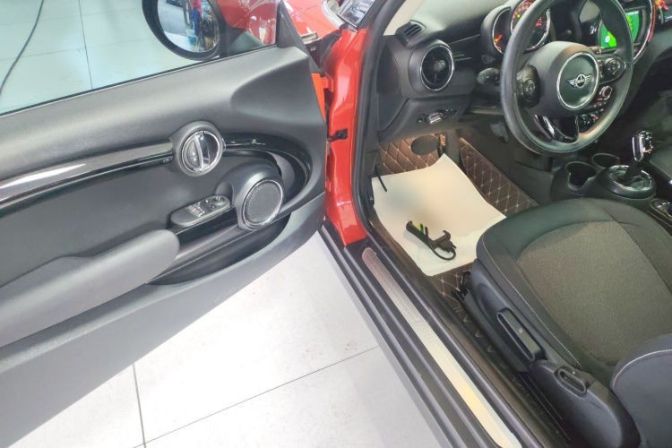 MINI 2018款 1.5T ONE PLUS中控内饰20