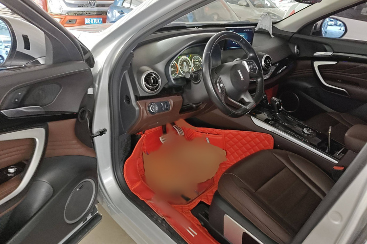 魏牌 VV7 2017款 2.0T 旗舰型中控内饰7003