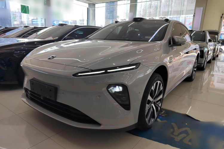 蔚来ET7 2022款 100kWh 首发版车身外观1