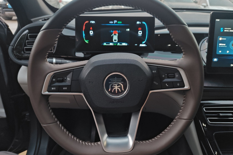 比亚迪 秦PLUS 2023款 冠军版 DM-i 55KM领先型中控内饰13