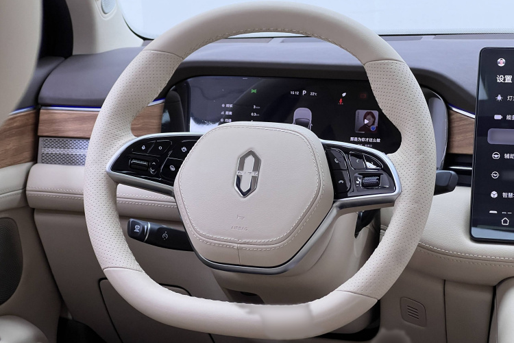 鸿蒙智行 问界M7 2024款 1.5T 智驾四驱Max版 5座中控内饰7008