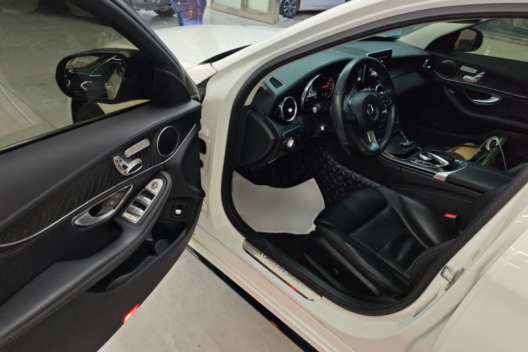奔驰C级 2018款 C 200 L 运动版中控内饰7003