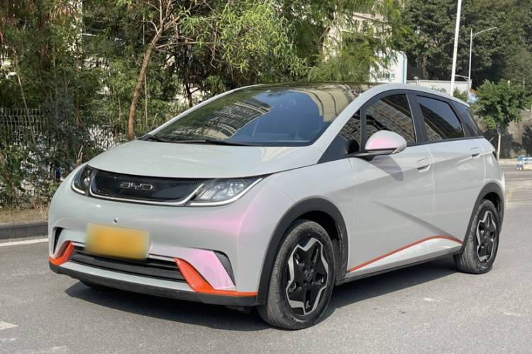 比亚迪 海豚 2021款 405km 时尚版车身外观1