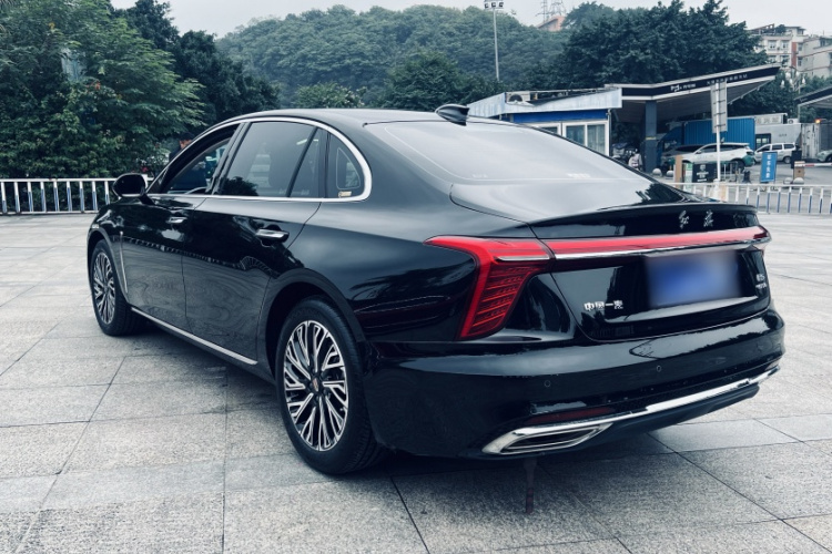 红旗H5 2024款 2.0T 自动智联旗畅版车身外观6004