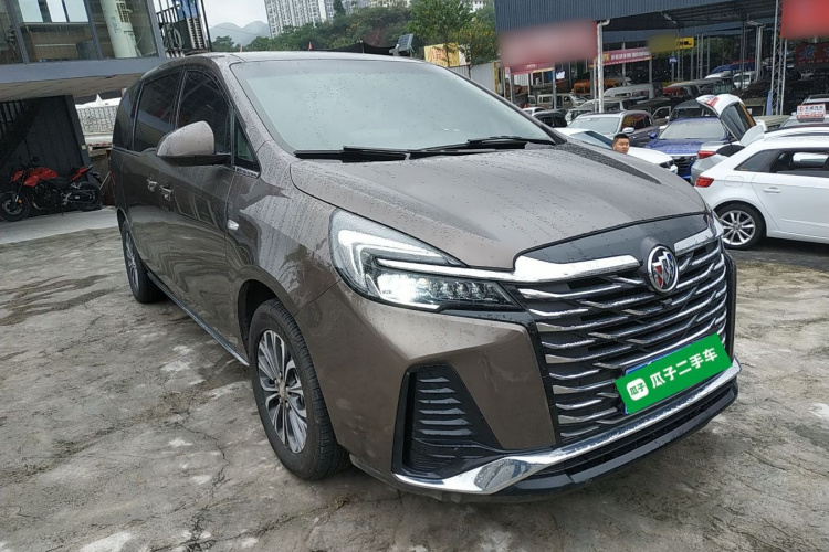 别克GL8 2023款 陆上公务舱 智享型车身外观3