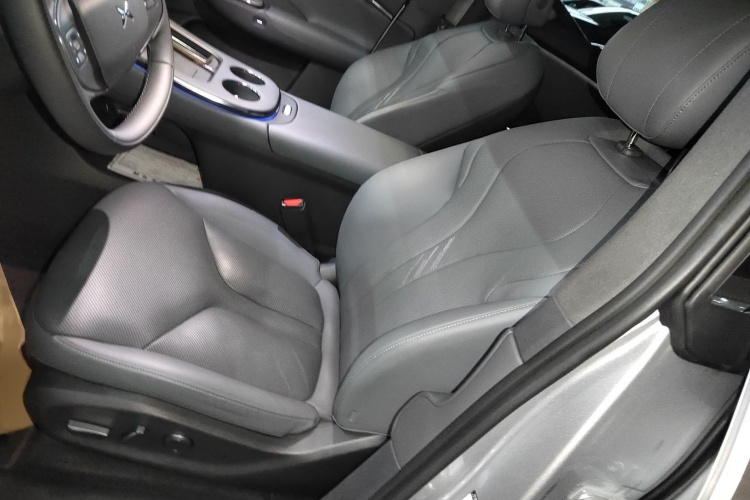 小鹏G7 2025款 702 超长续航 Max局部细节19